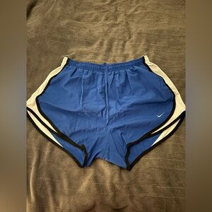 Nike DriFit Shorts in blue. Size L